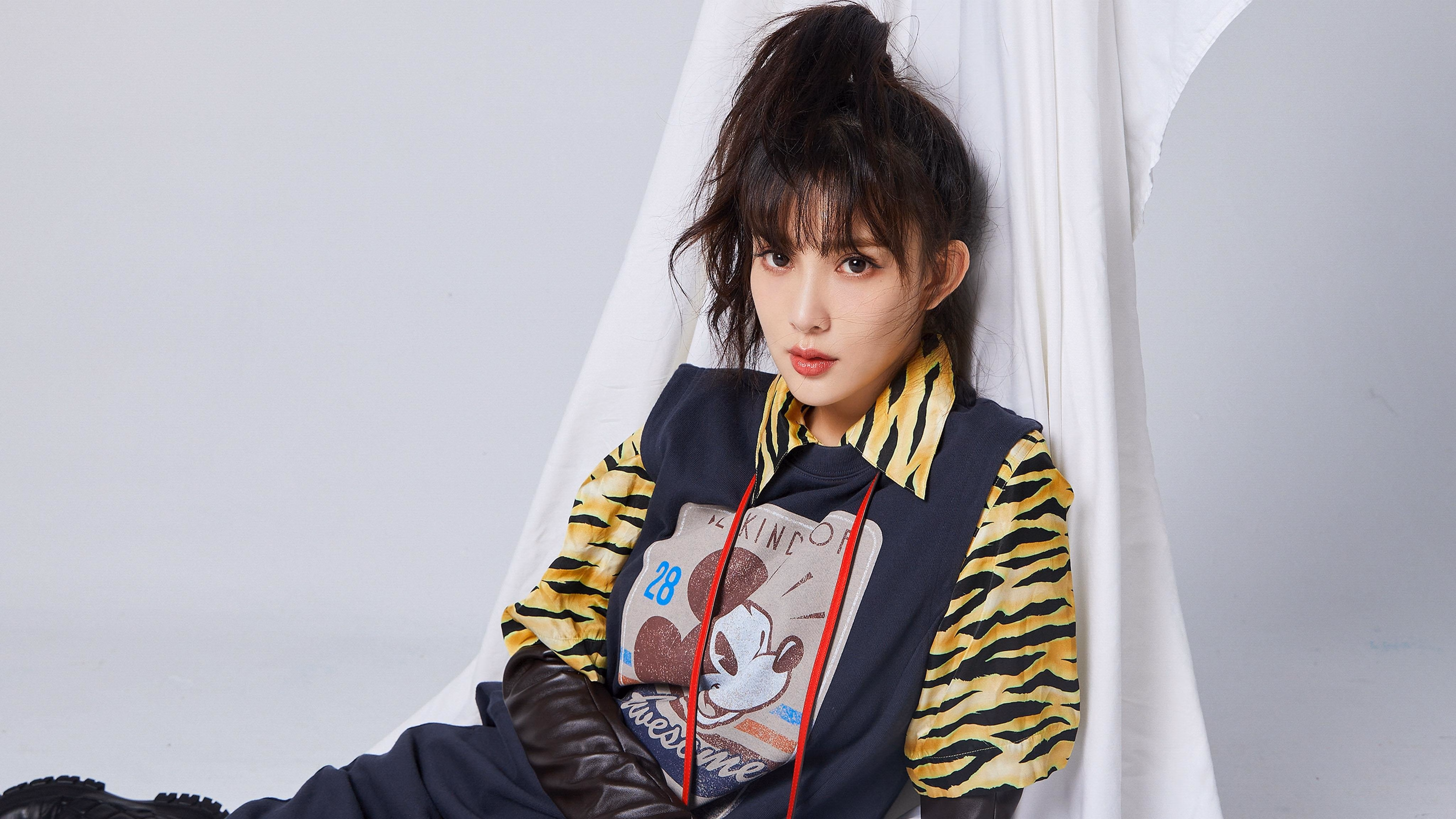 跨时空的雷霆,当世界杯的声浪踏平上海滩的夜晚