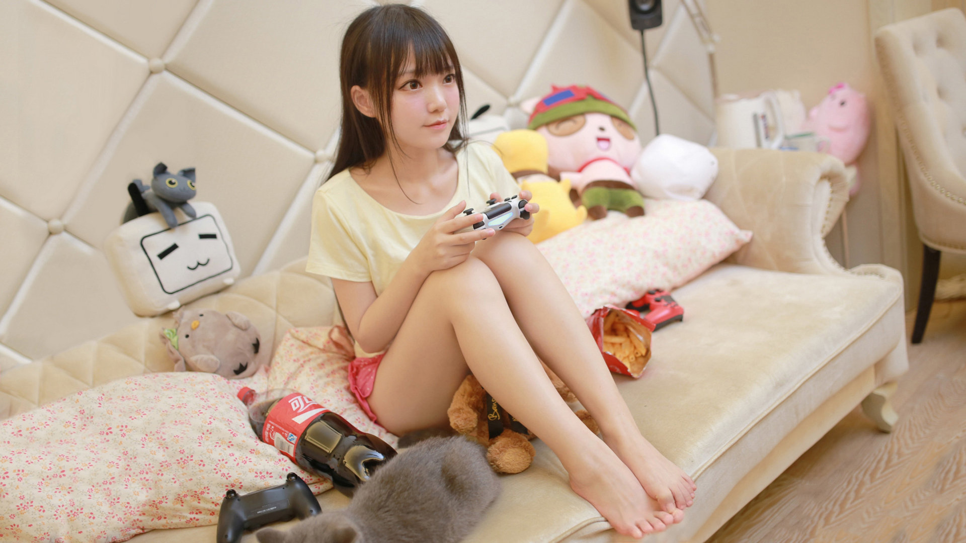 西甲慈善盛宴，国家德比元素闪耀，西班牙明星队四球击溃南非