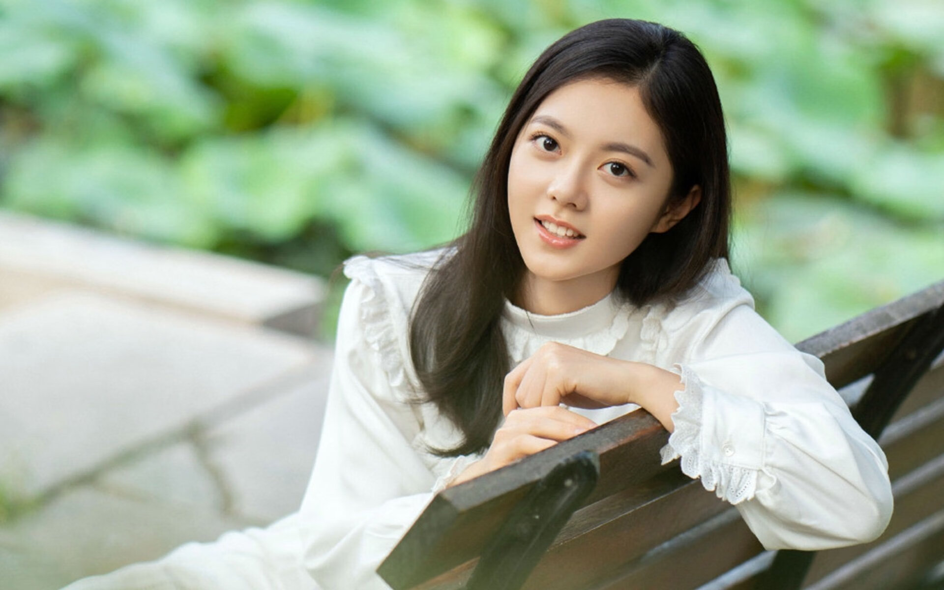 双城记，德甲争冠白热化与掘金淘汰雷霆的竞技交响曲